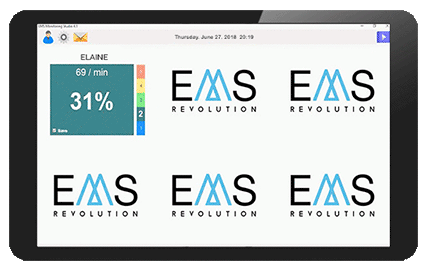 Tablette de monitoring cardiaque en direct pendant une séance EMS